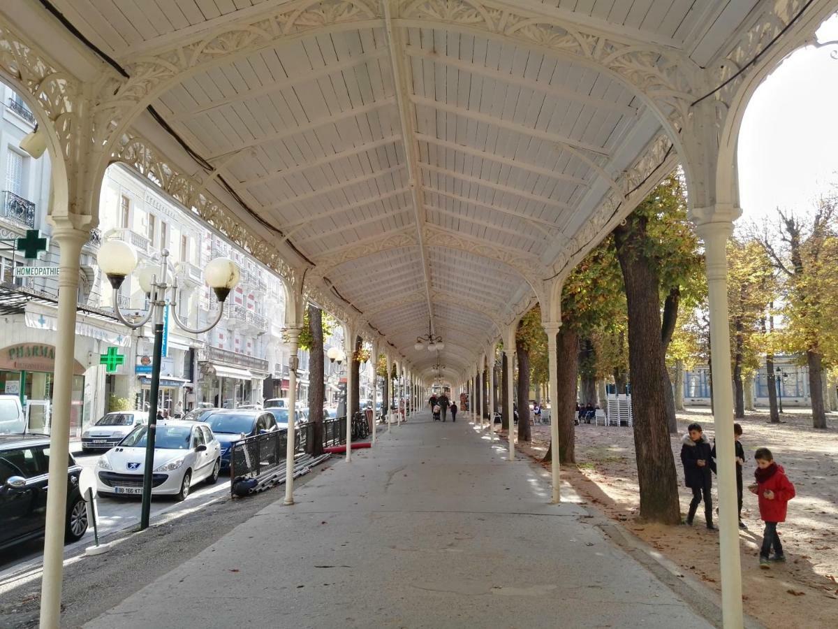 Apartamento Le Duc De Vichy Exterior foto